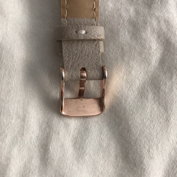 Ann Taylor Factory Floral Watch - Picture 9 of 16